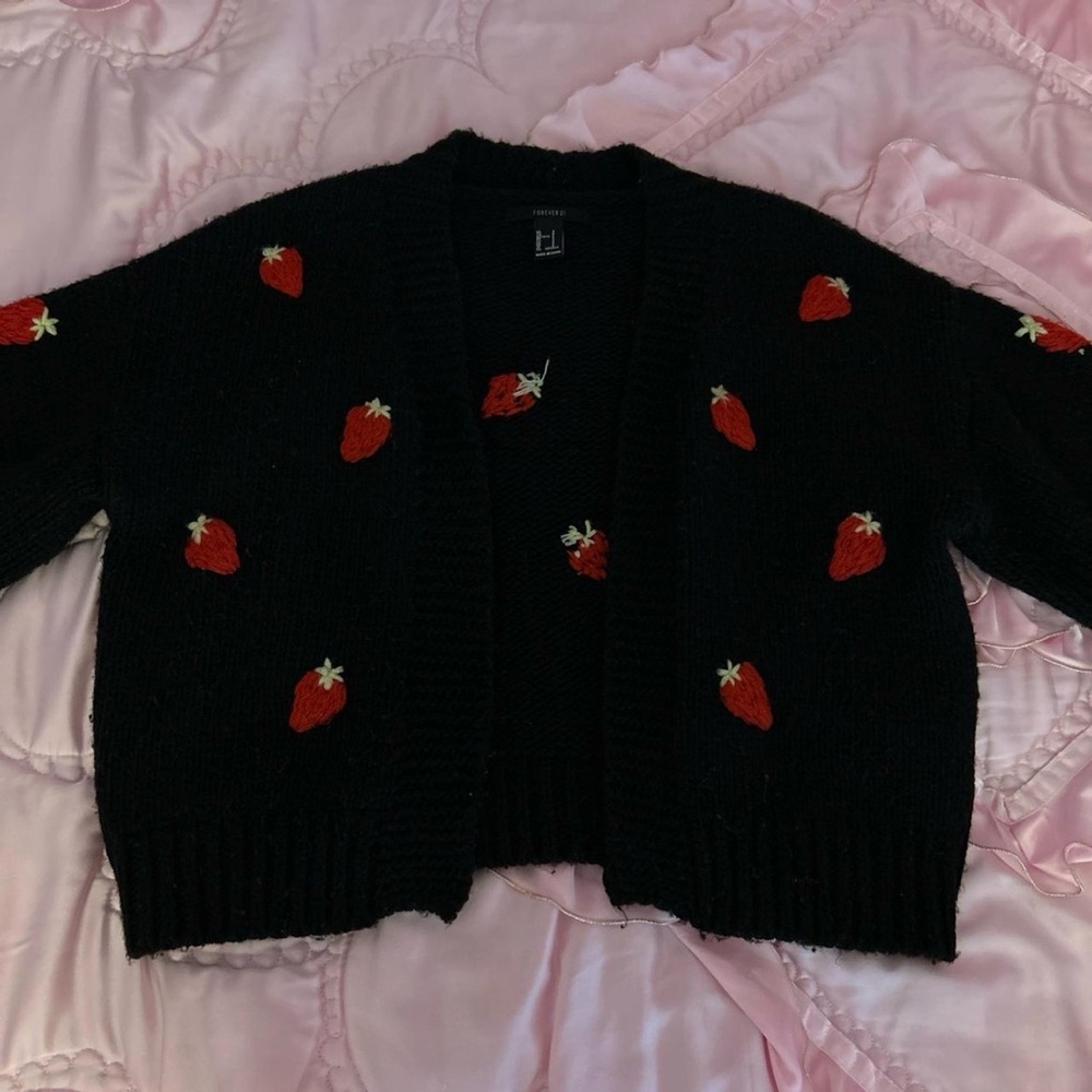 Black Strawberry Patterned Women's Cardigan 🍓🍰